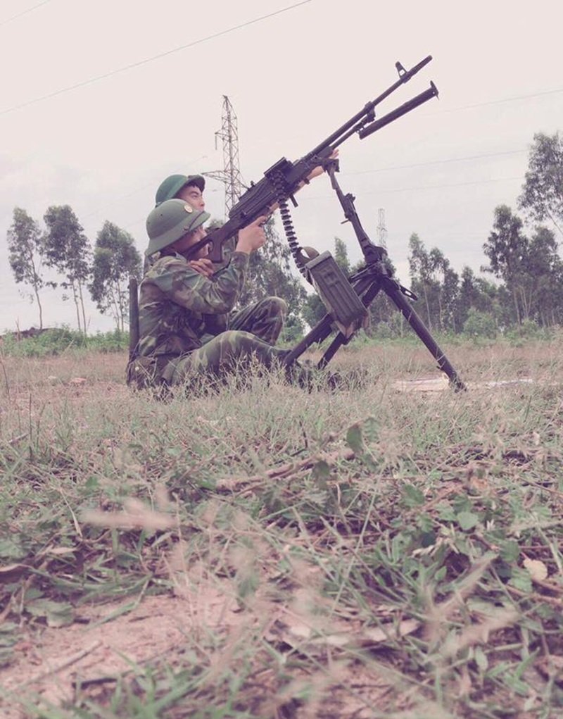 ảnh bộ đội buồn 2