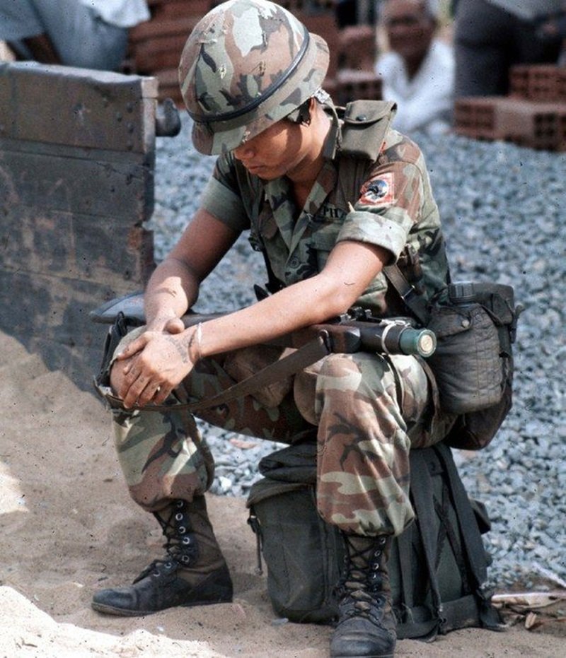 ảnh bộ đội buồn 9