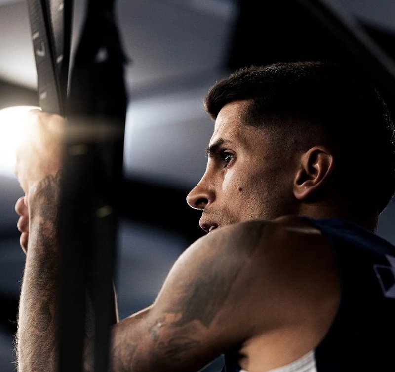 ảnh bóng đá buồn 17