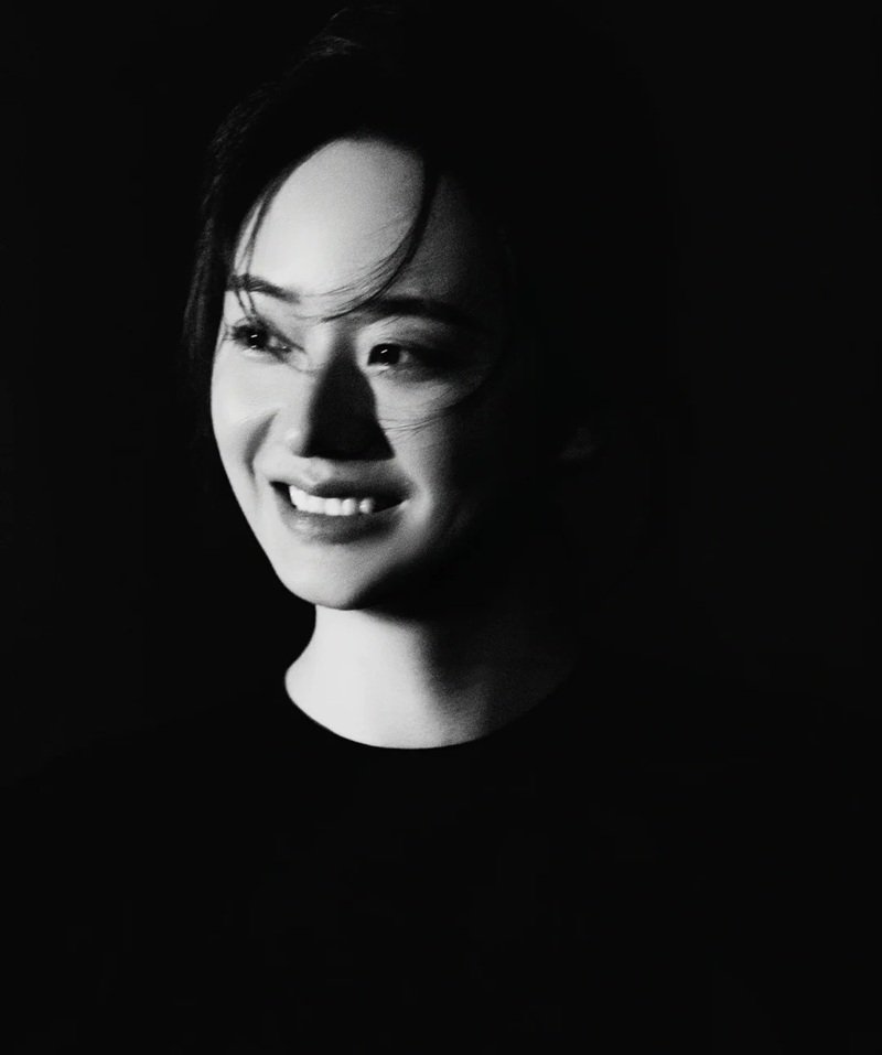 ảnh buồn đen trắng nữ 4