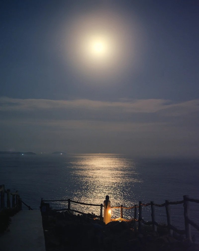 ảnh buồn kẻ cô độc 13