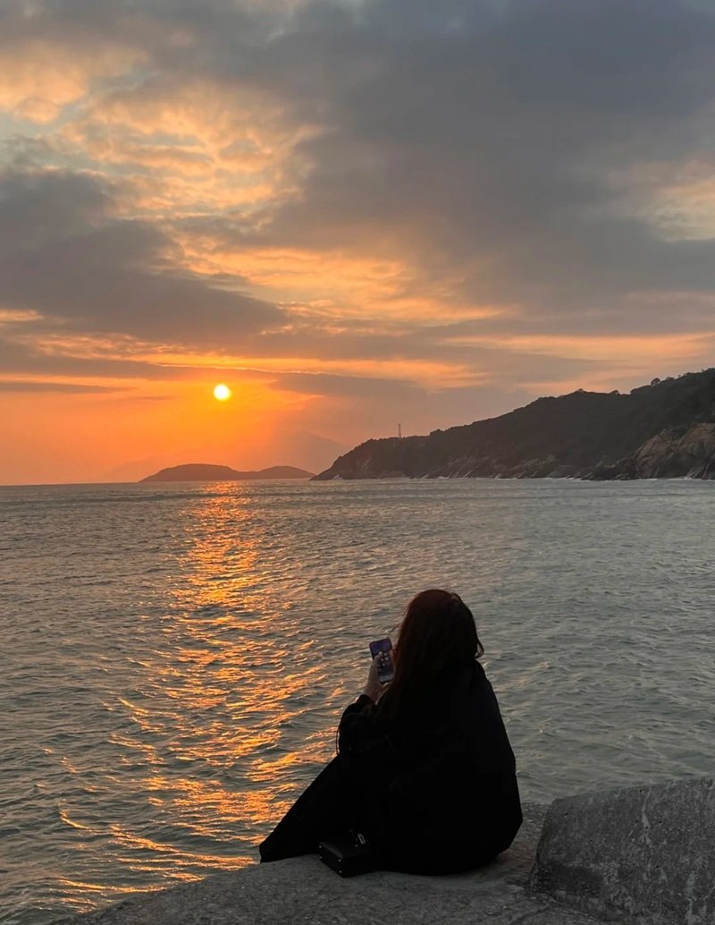 ảnh buồn kẻ cô độc 14