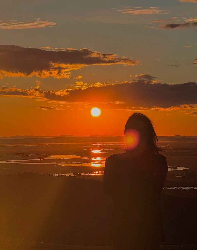 ảnh buồn kẻ cô độc 18