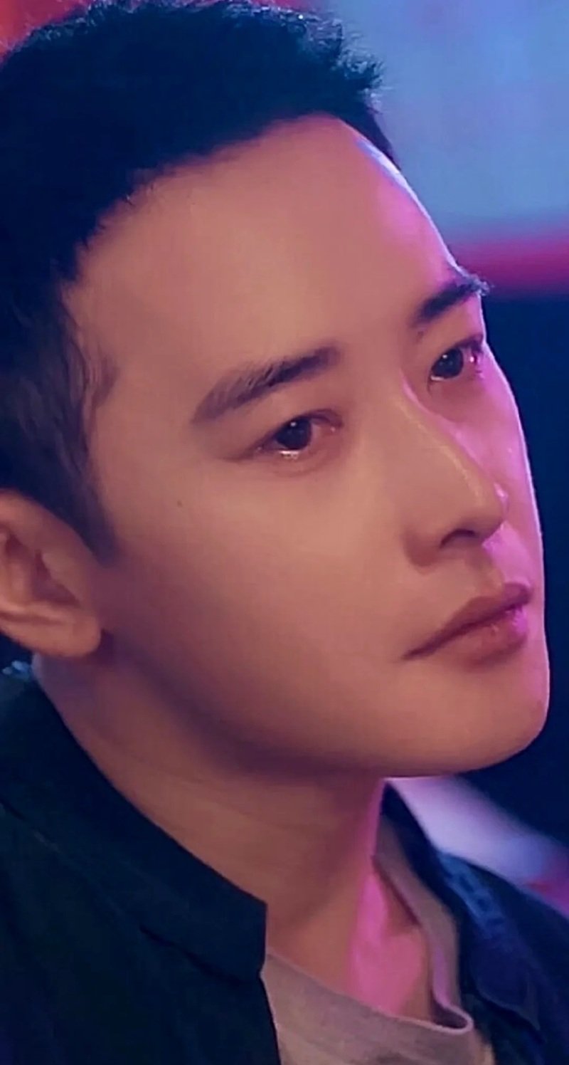 ảnh buồn khóc nam 11