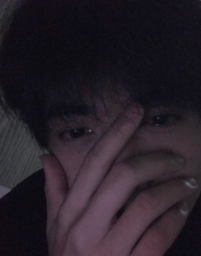 ảnh buồn khóc nam 7