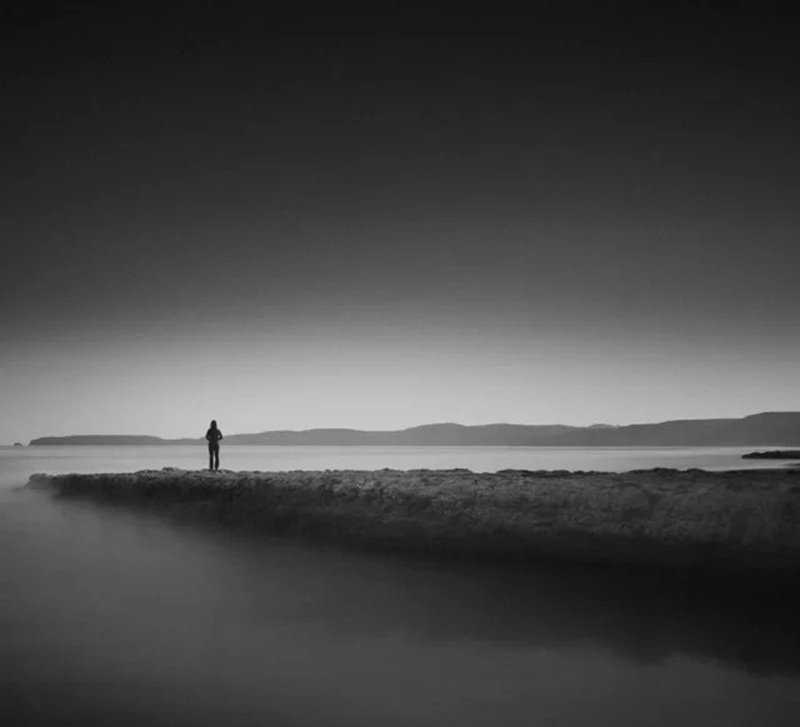 ảnh buồn nam chất 17