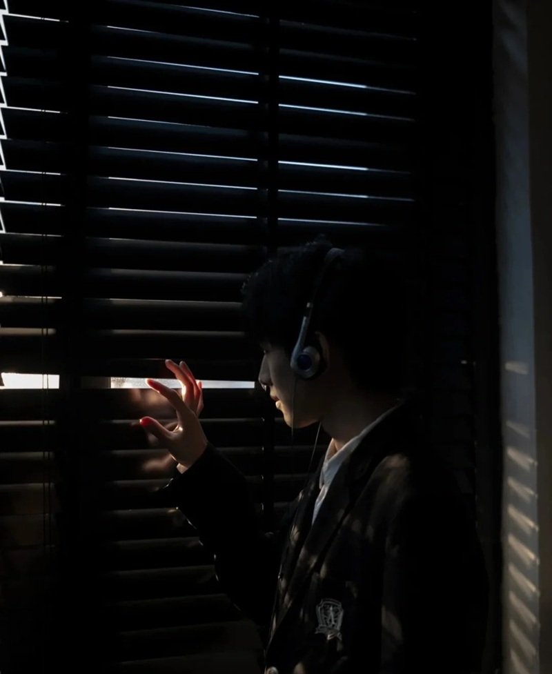 ảnh buồn nam chất 31