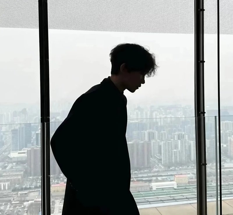 ảnh buồn nam chất 9