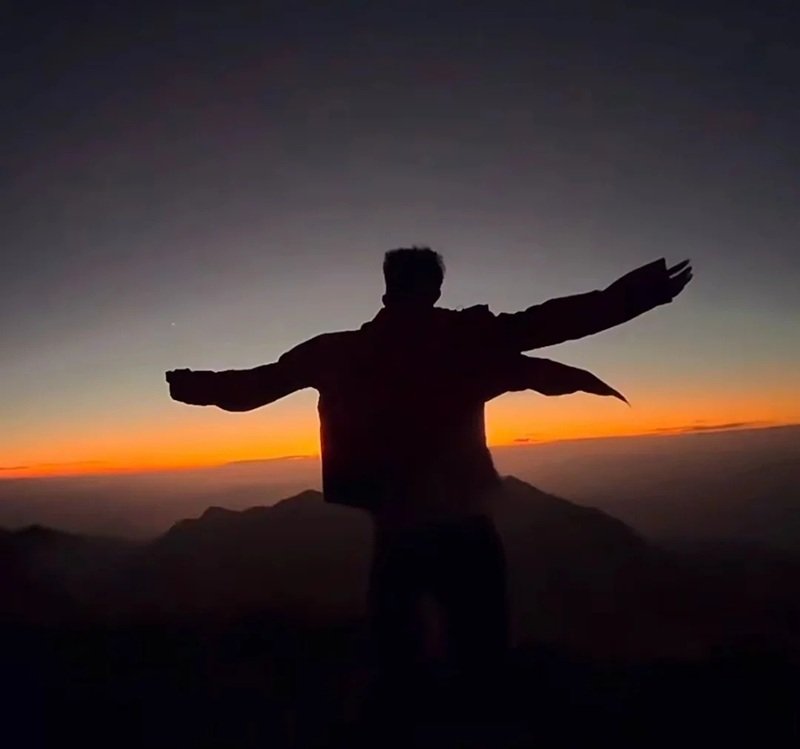 ảnh buồn tâm trạng nam 30