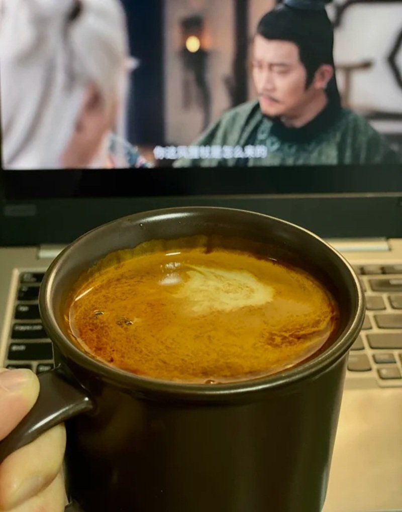 ảnh cafe tối buồn 7