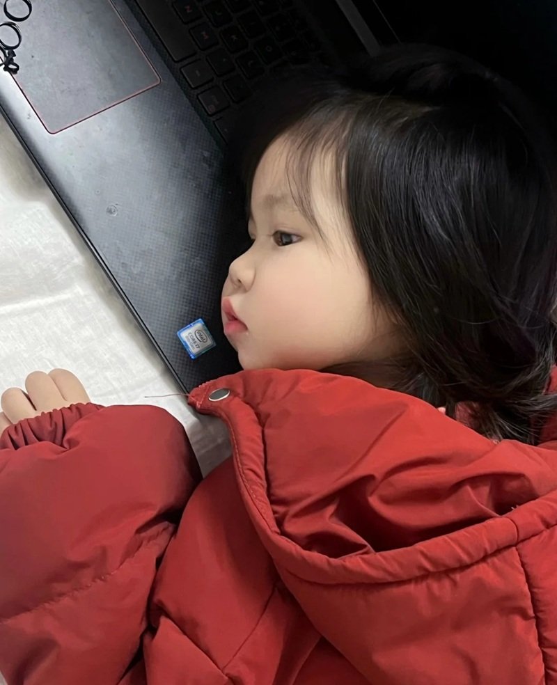 ảnh cô đơn, buồn con gái 1