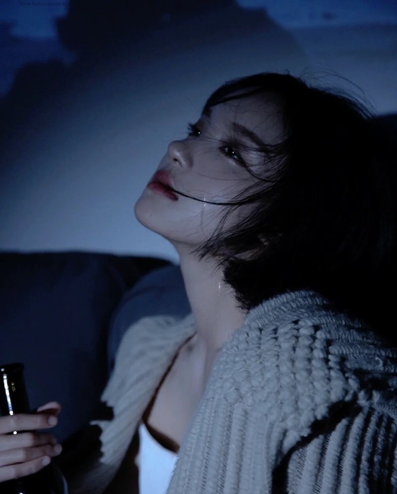 ảnh cô gái buồn 38
