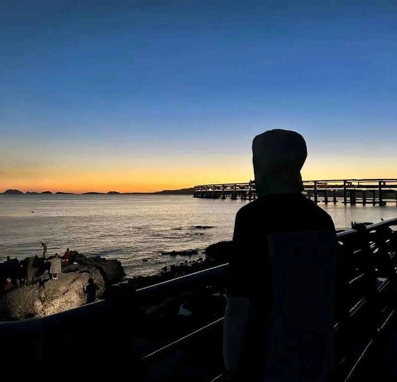 ảnh đại diện buồn cho nam 32