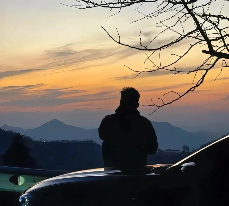 ảnh đại diện buồn cho nam 8