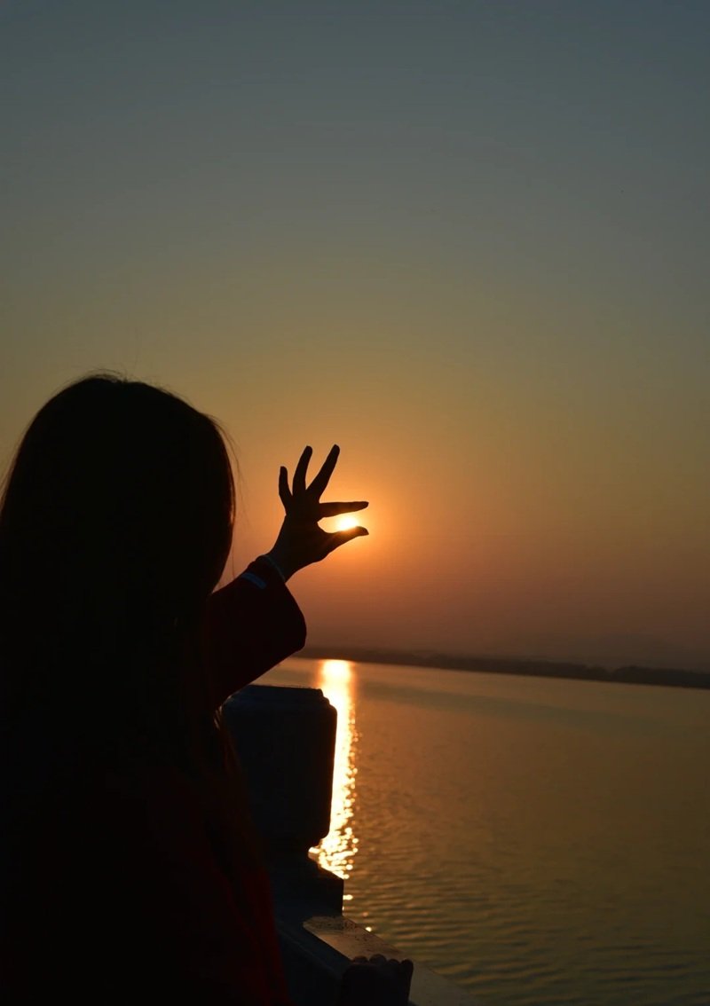 ảnh gái xinh buồn 11