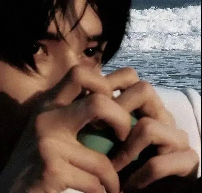 ảnh nam buồn che mặt 18