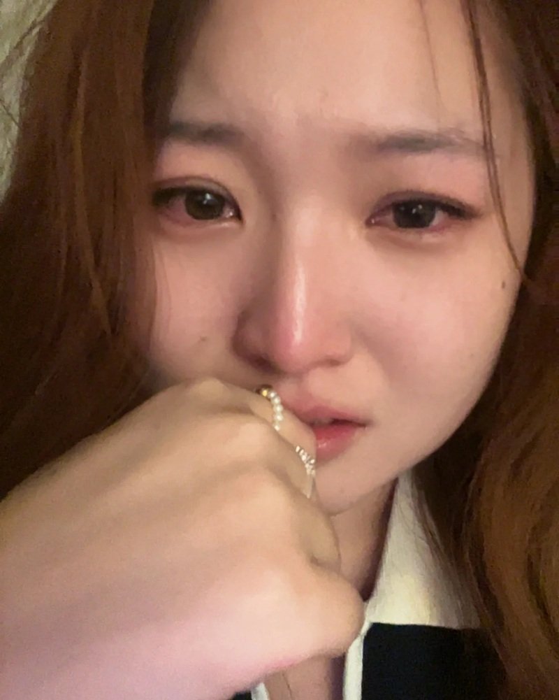 buồn ảnh nữ khóc che mặt 25