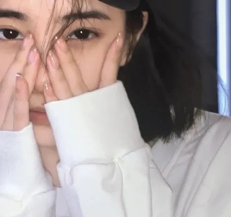 buồn ảnh nữ khóc che mặt 37