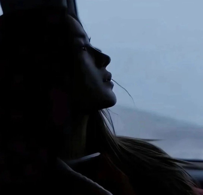 facebook ảnh cô gái buồn 17