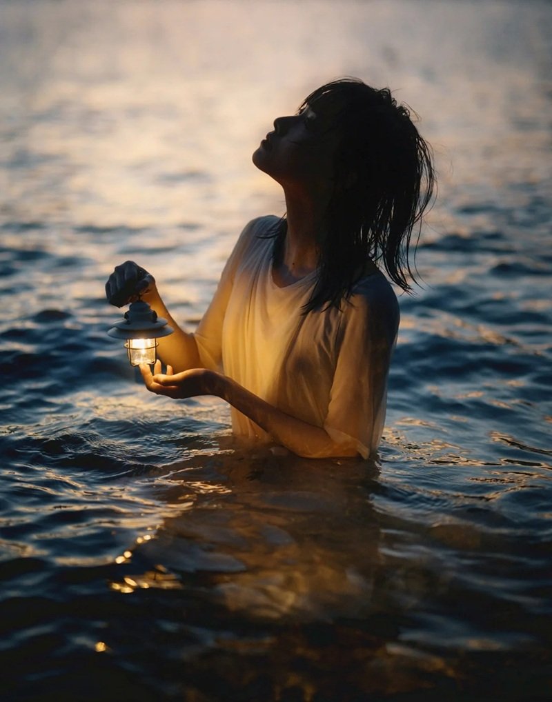 facebook ảnh cô gái buồn 25