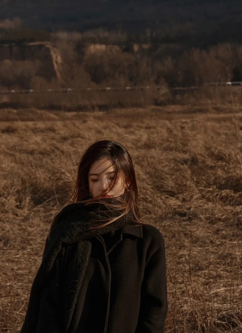 facebook ảnh cô gái buồn 27