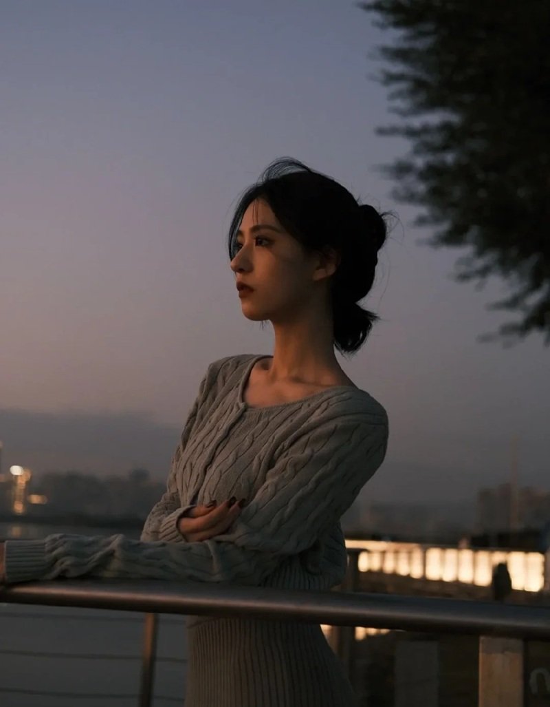 facebook ảnh cô gái buồn 28