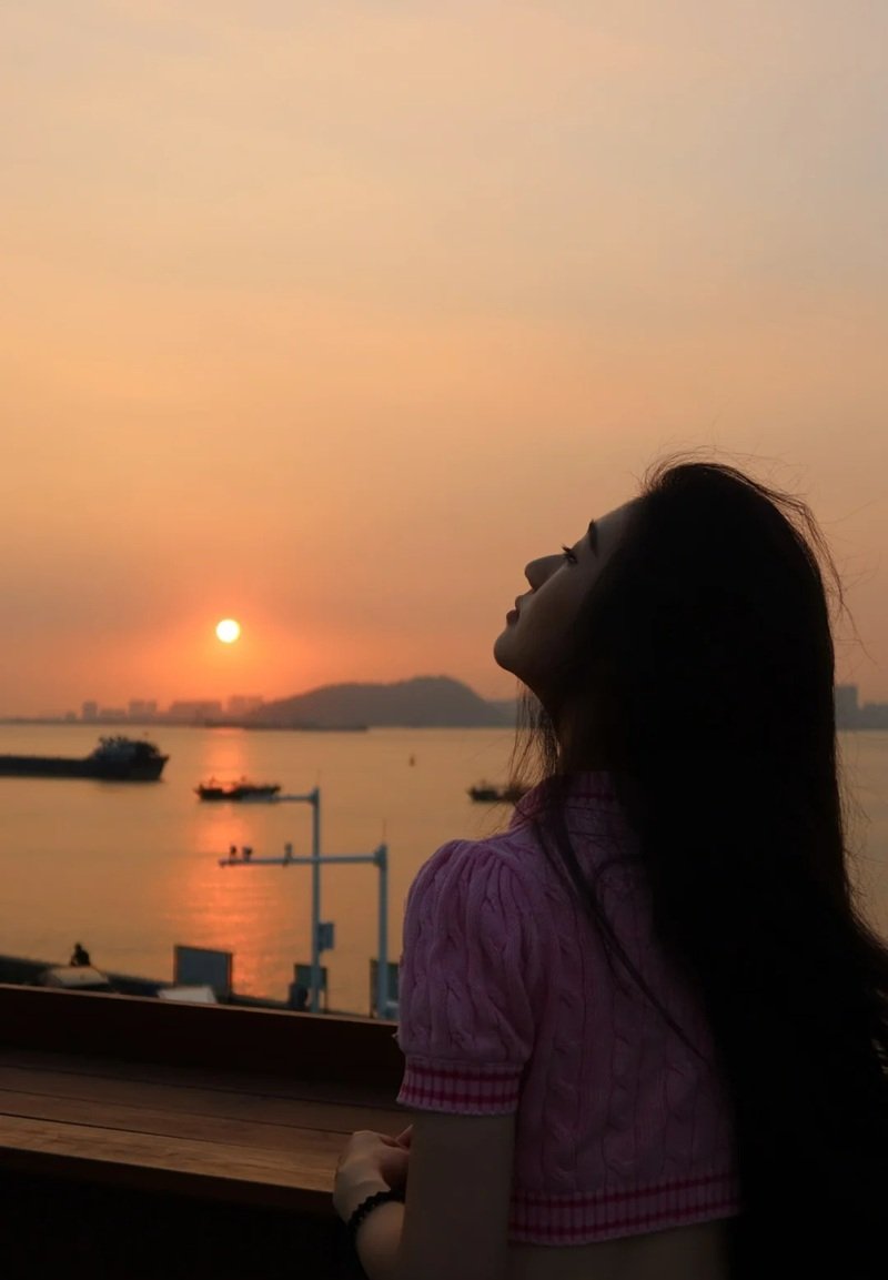 facebook ảnh cô gái buồn 41