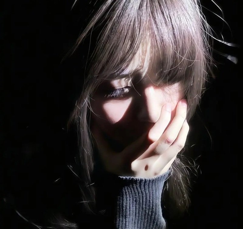 hình ảnh avatar buồn cho nữ 34