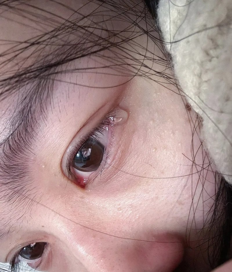 hình ảnh buồn, đau lòng nữ 21