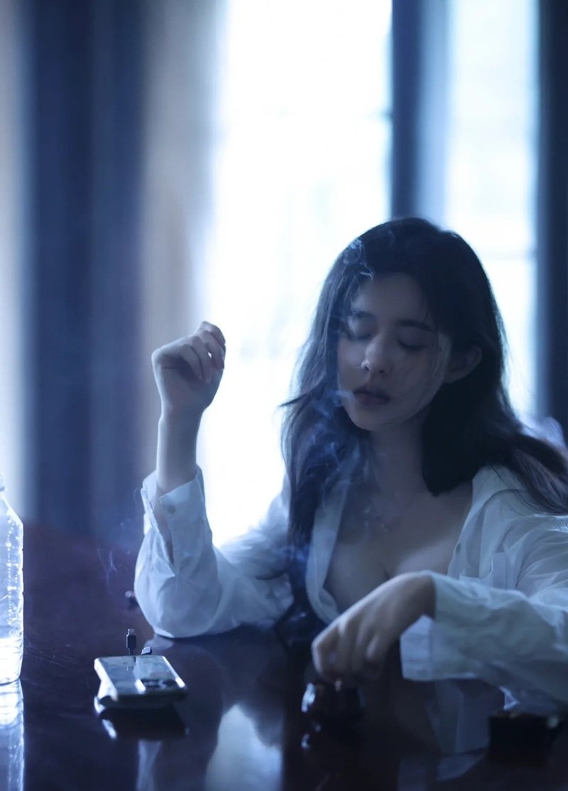 hình ảnh buồn, đau lòng nữ 27