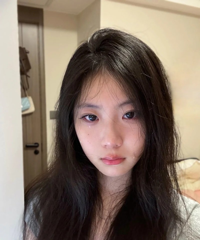 hình ảnh buồn mệt mỏi nữ 11