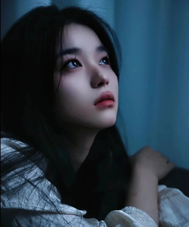 hình ảnh buồn mệt mỏi nữ 9