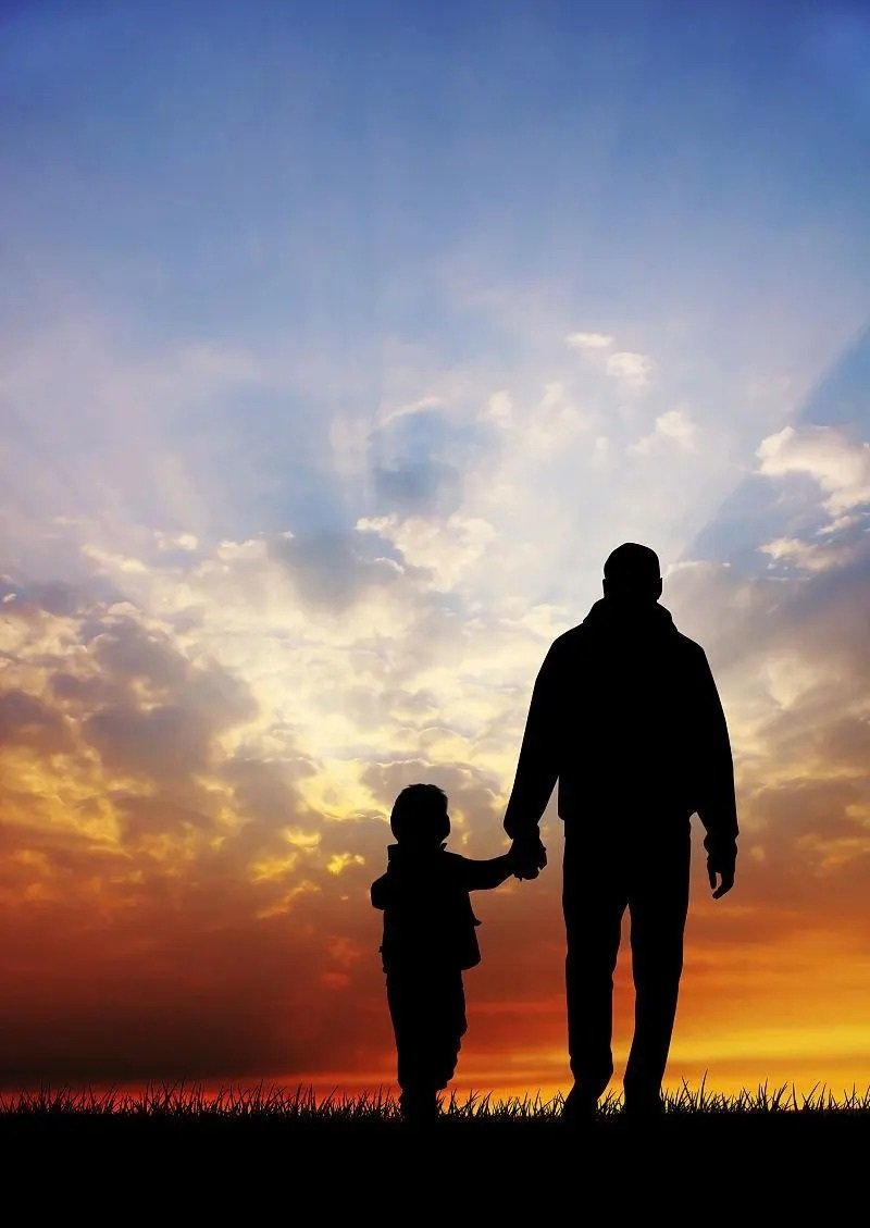 hình ảnh cha con buồn 11