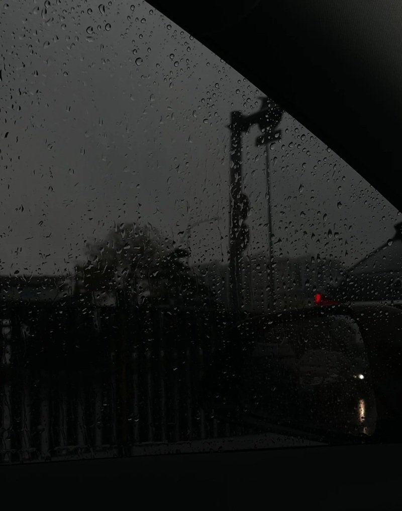 ảnh mưa buồn 25