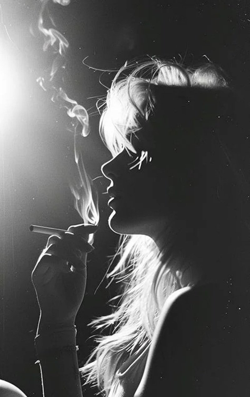 ảnh overthinking buồn 37