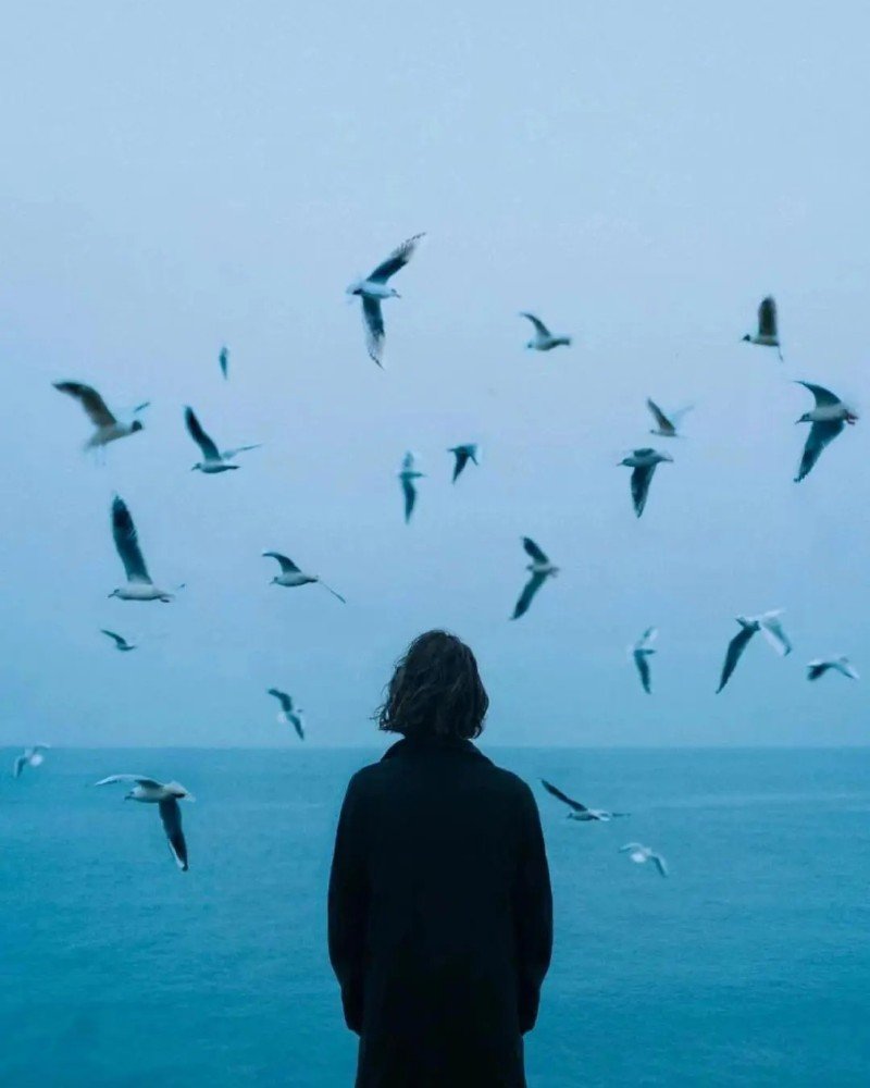 hình ảnh bất lực mệt mỏi 9