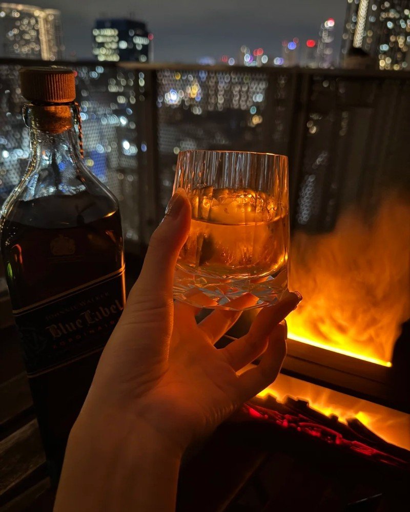 hình ảnh buồn ly rượu 11