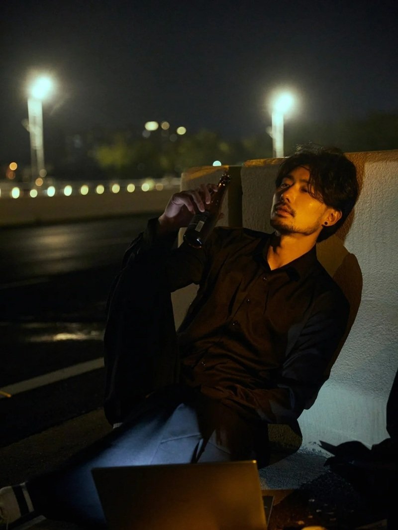 hình ảnh buồn nam chất 1