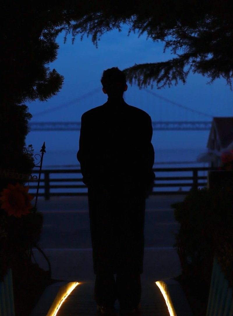 hình trai ảnh chụp sau lưng nam buồn 12