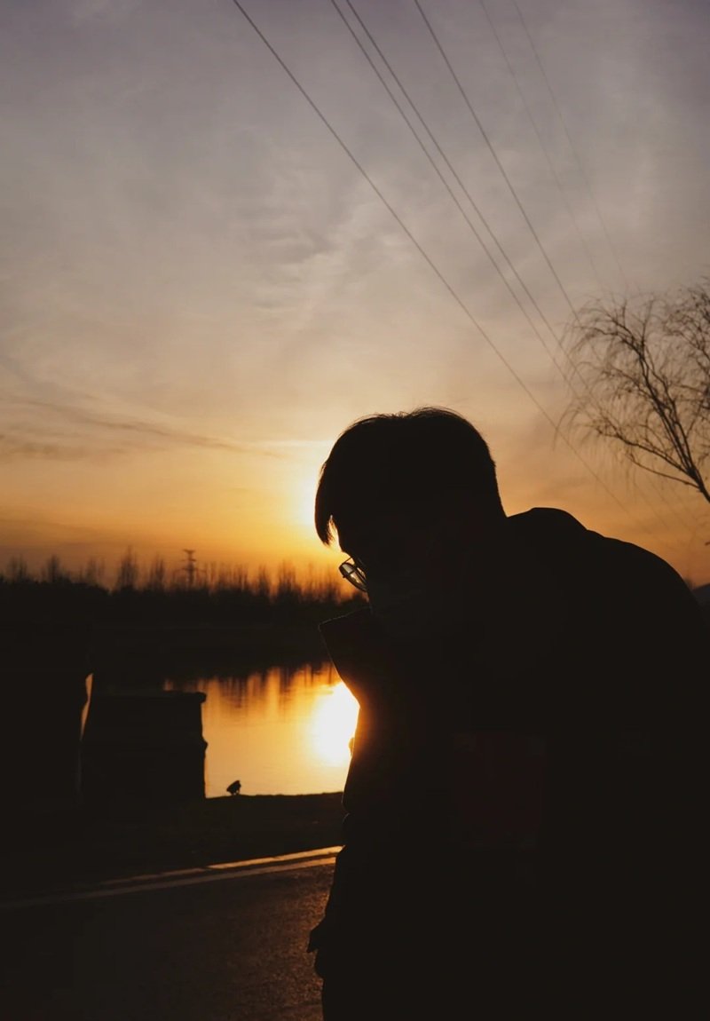 những hình ảnh chia tay buồn nhất 19