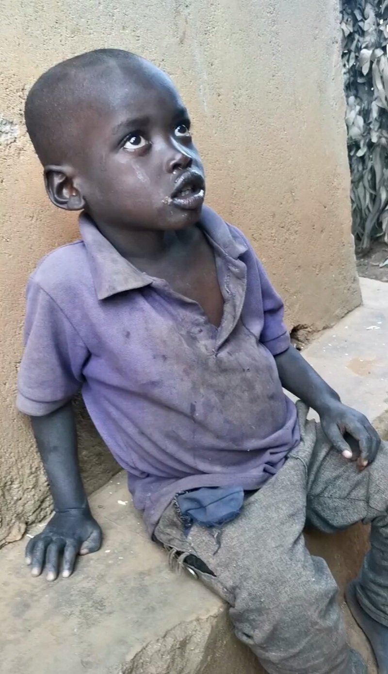 Ảnh Anh Da Đen Khóc 10