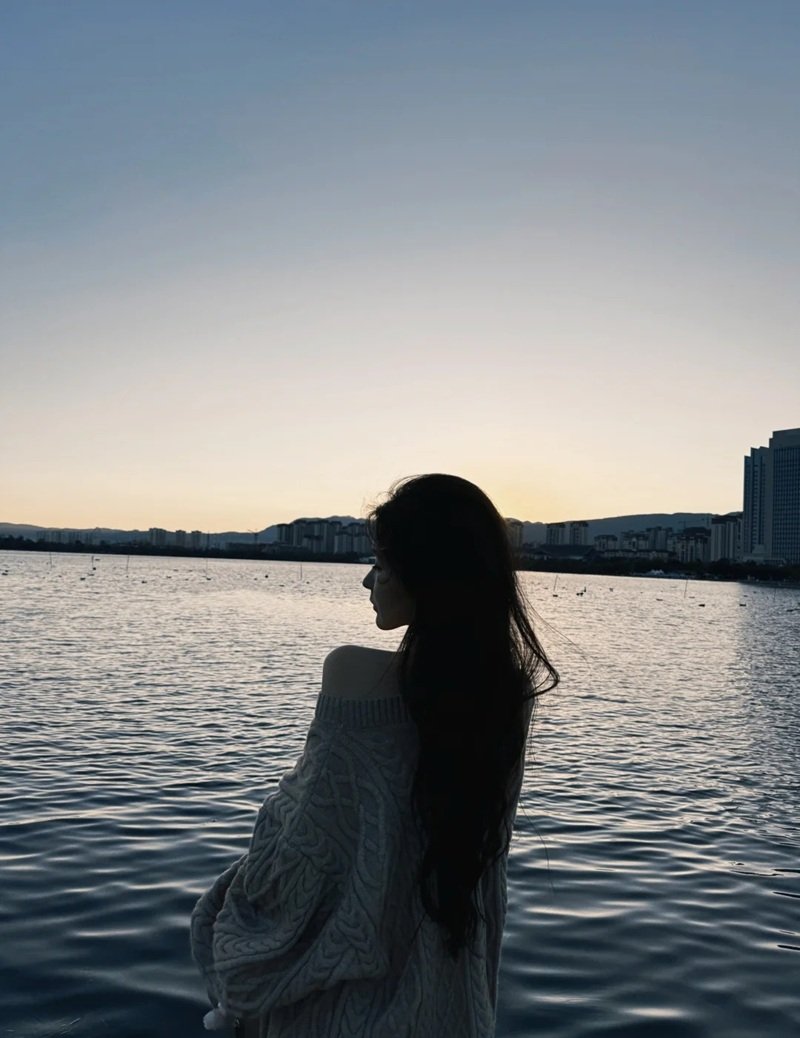 Ảnh Đăng Story Buồn 24