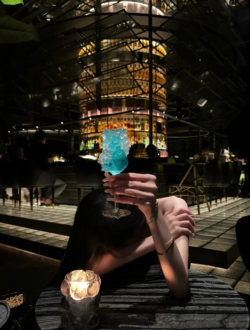 Ảnh Uống Rượu Buồn 30