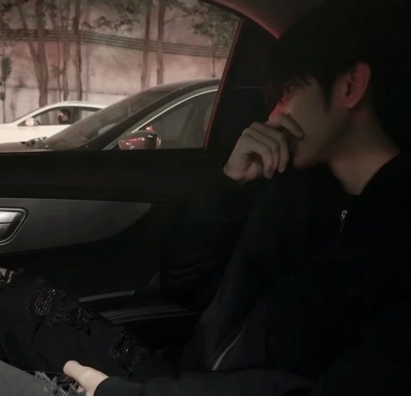 Cô Đơn Ảnh Buồn Nam 19