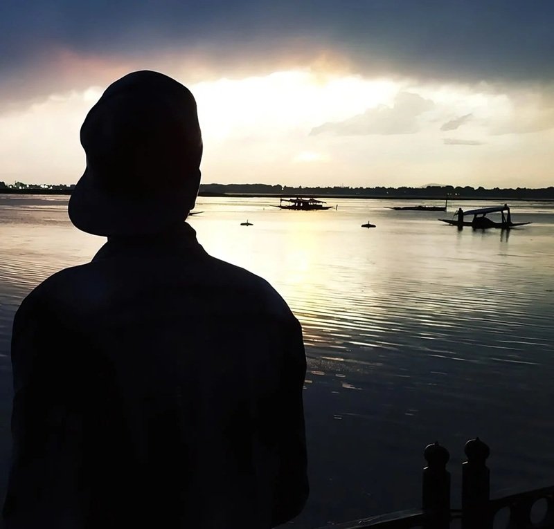 Cô Đơn Ảnh Buồn Nam 7