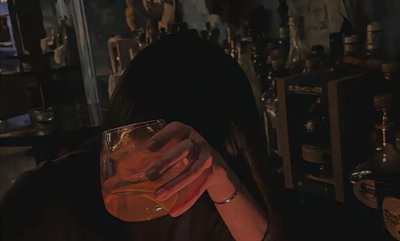 ảnh cô gái buồn 33