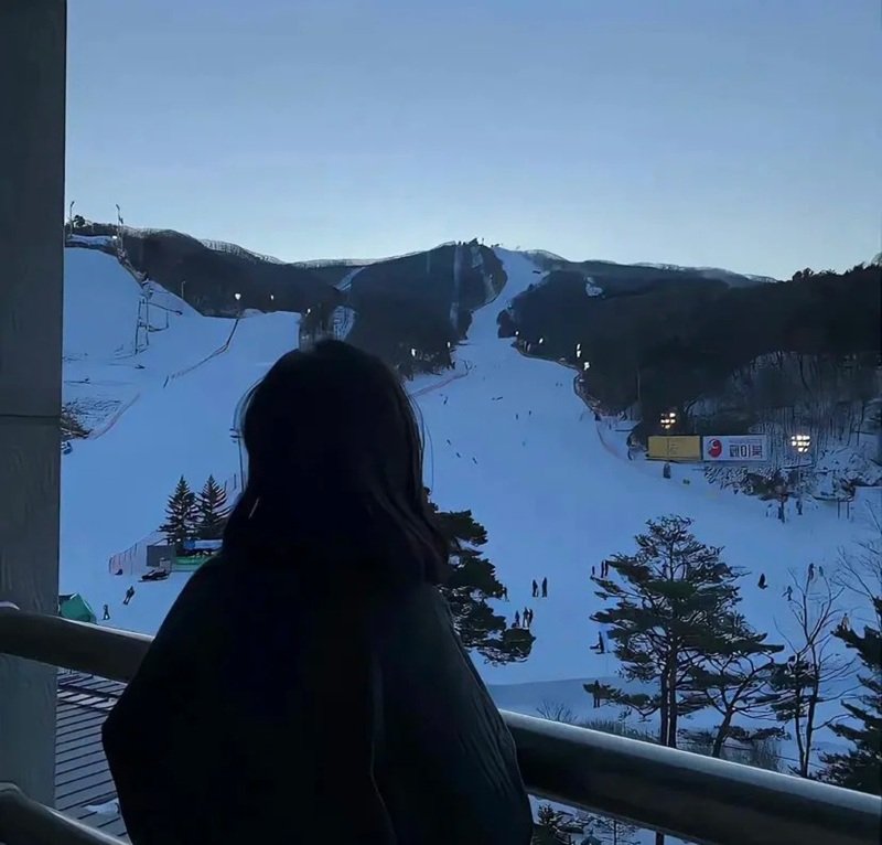 ảnh đại diện buồn 12