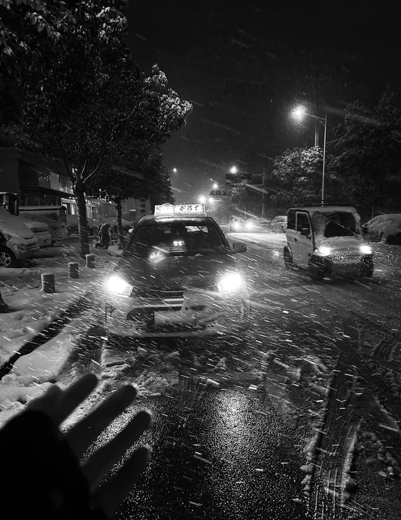 ảnh phong cảnh đêm buồn 13