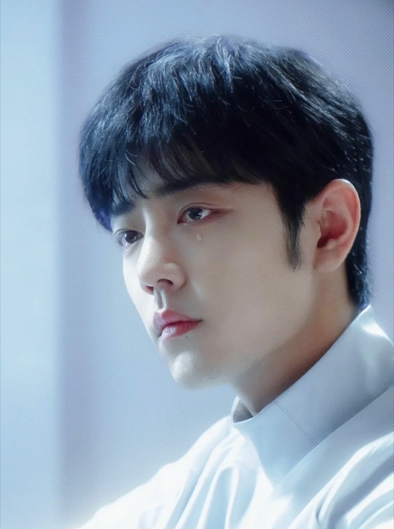 ảnh trai đẹp khóc 25