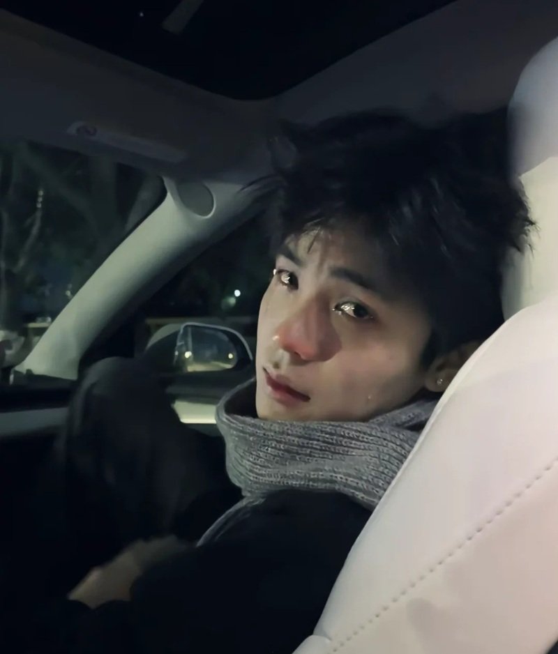 ảnh trai đẹp khóc 33